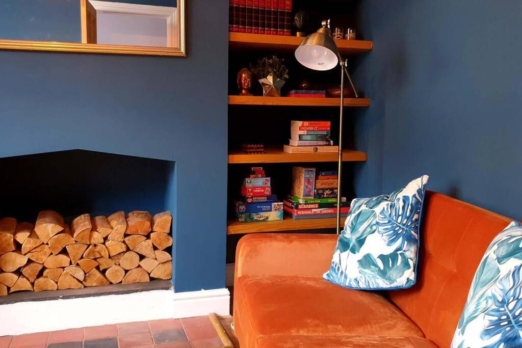 Villa Gorgeous Victorian House Sleeps 6 In Cardiff Exterior foto