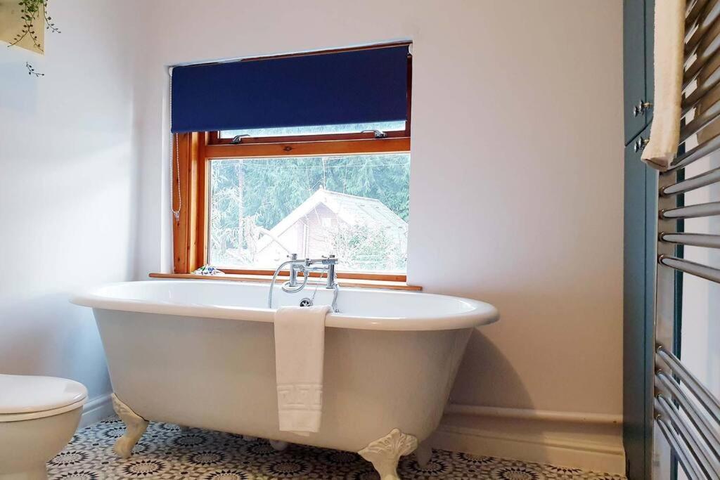 Villa Gorgeous Victorian House Sleeps 6 In Cardiff Exterior foto