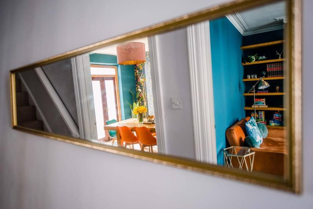 Villa Gorgeous Victorian House Sleeps 6 In Cardiff Exterior foto