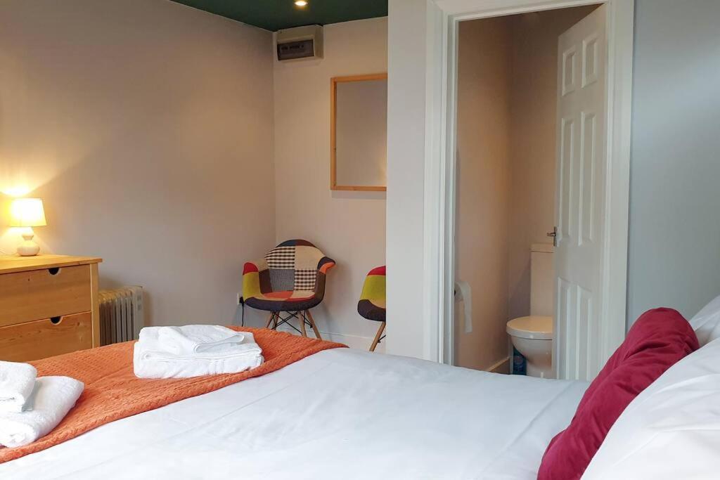 Villa Gorgeous Victorian House Sleeps 6 In Cardiff Exterior foto